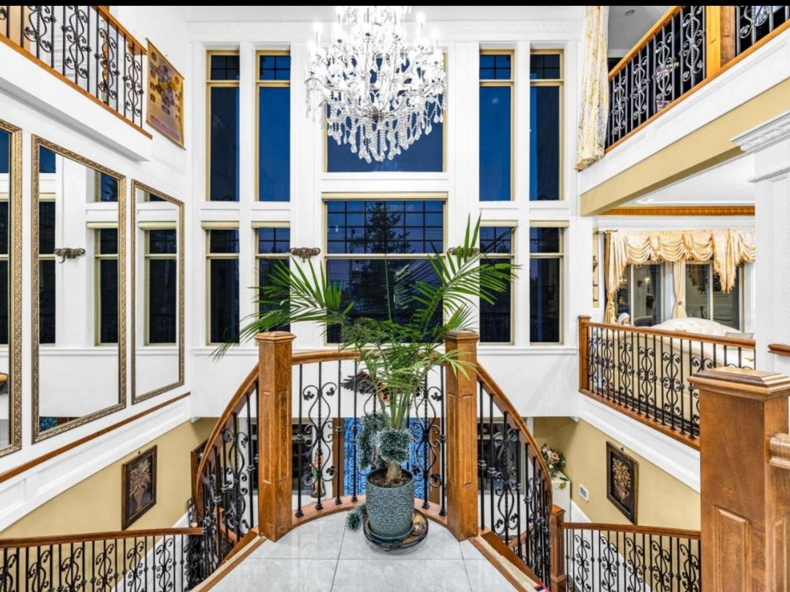 Empress Palace Hotel Surrey Exterior photo